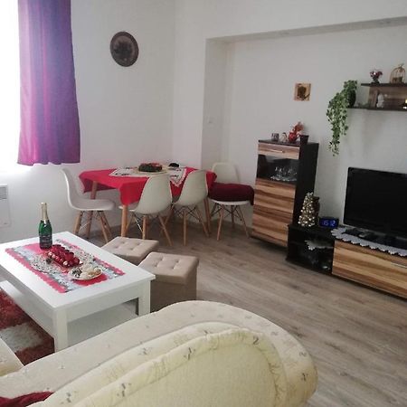 Apartman Petra Коваржска Экстерьер фото