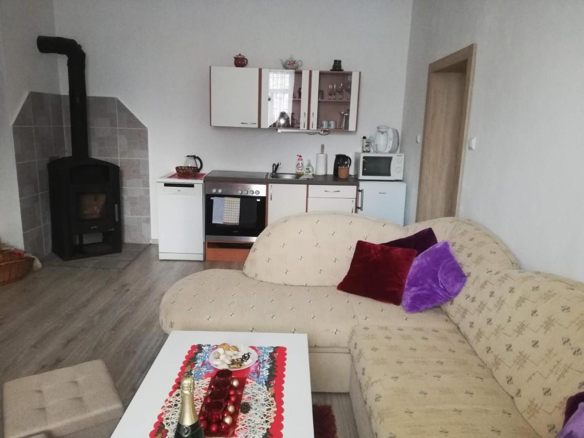 Apartman Petra Коваржска Экстерьер фото