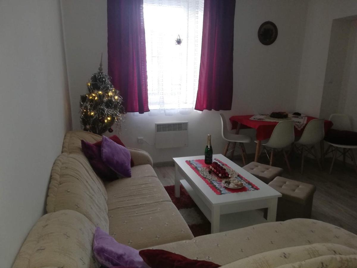 Apartman Petra Коваржска Экстерьер фото